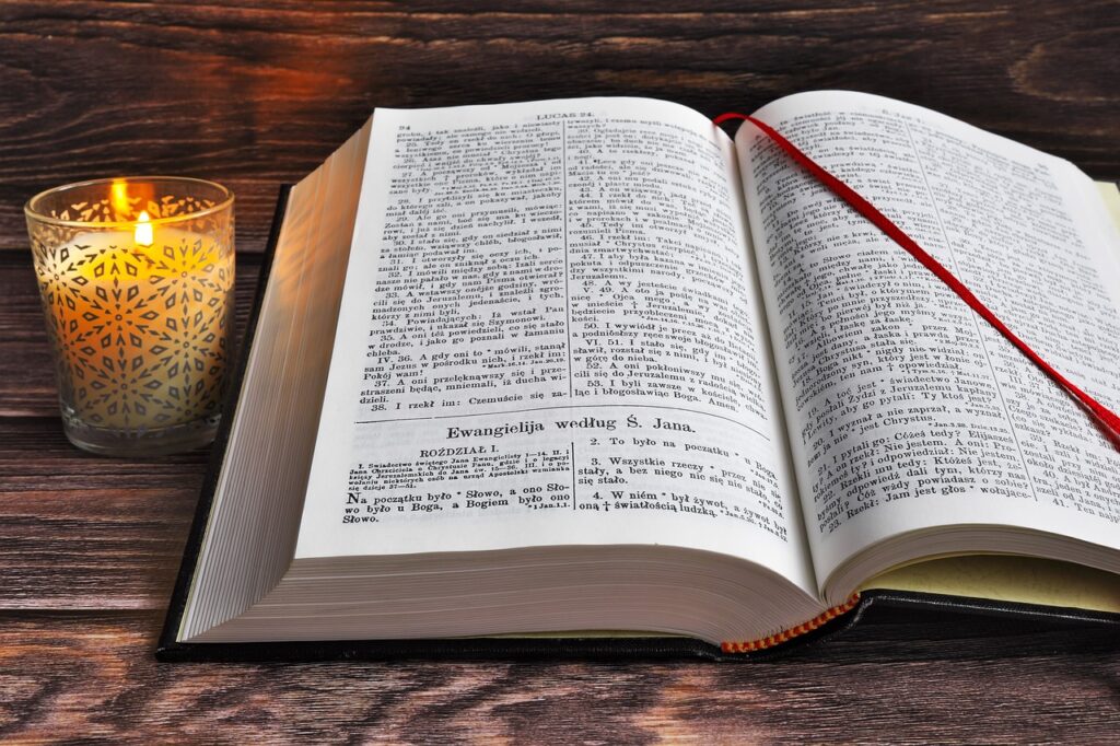 picture of bible and candle